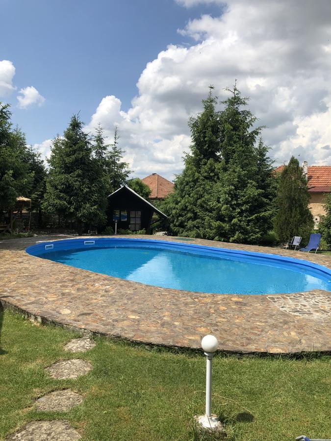 Camping Robinson Country Club Oradea Exterior photo